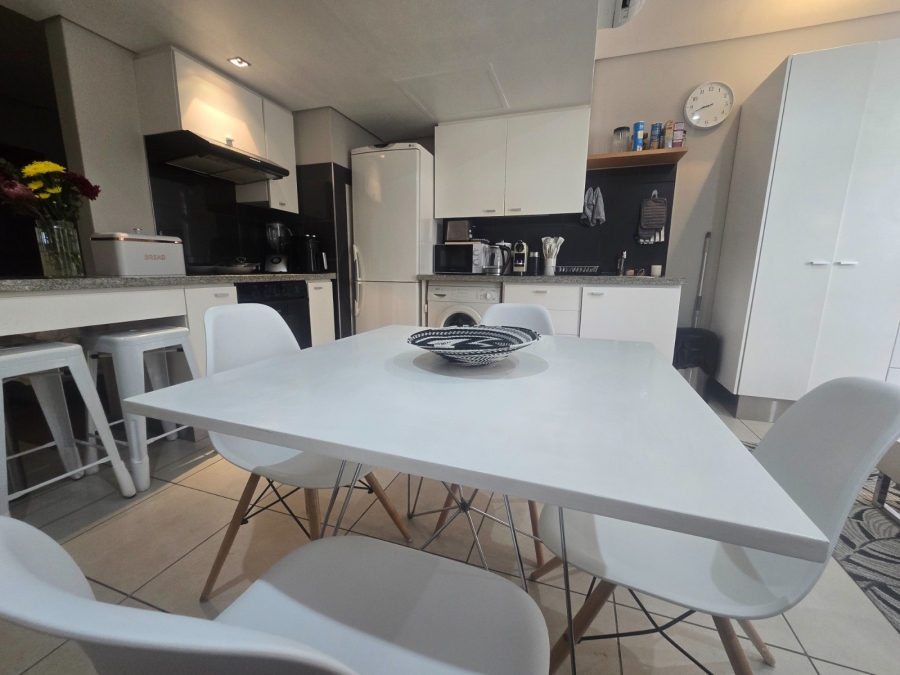 To Let 1 Bedroom Property for Rent in De Waterkant Western Cape